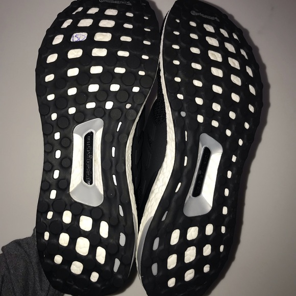 Mens Adidas Ultra Boost Black White Size 12 - Picture 6 of 6